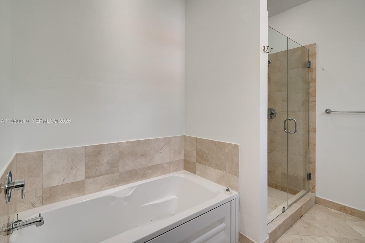 520 Loretto Ave , Unit 21, Coral Gables, FL 33146 Photo