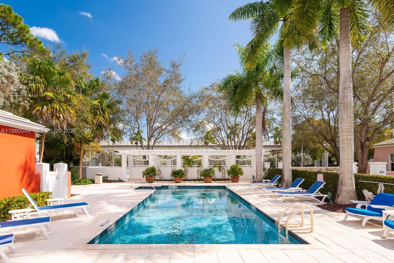 520 Loretto Ave , Unit 21, Coral Gables, FL 33146 Photo