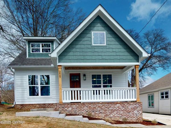 205 McCowat Street , Jackson, TN 38301