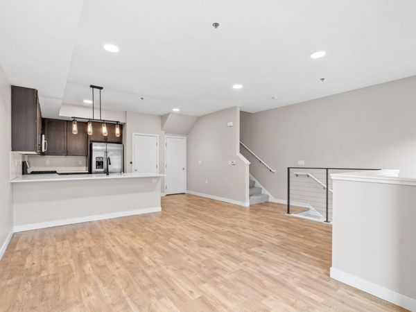 120 Hennepin Avenue , Unit 121, Minneapolis, MN 55401