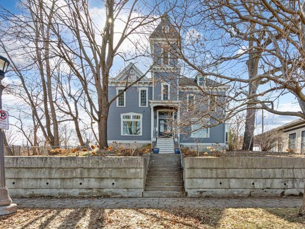 307 Walnut Street, Unit 5, Saint Paul, MN 55102