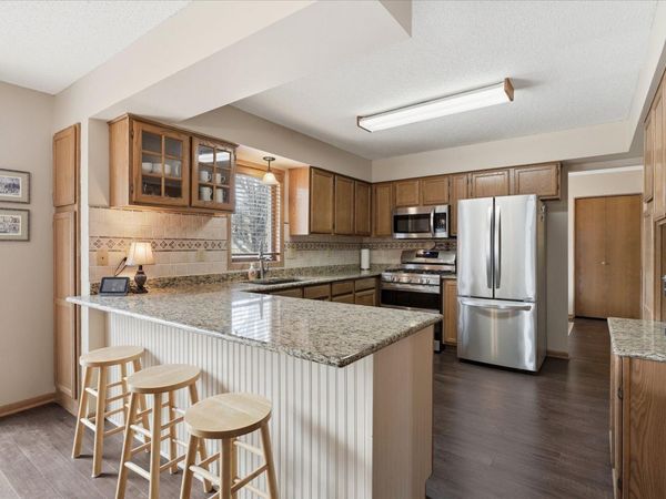 9150 Juneau Drive, Woodbury, MN 55125