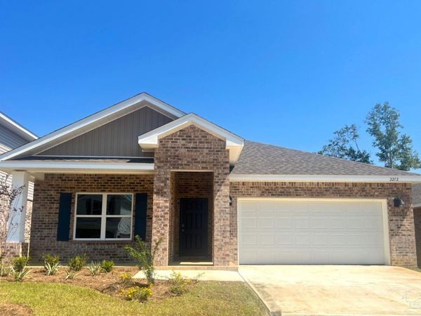 108 Albatross St, Cantonment, FL 32533