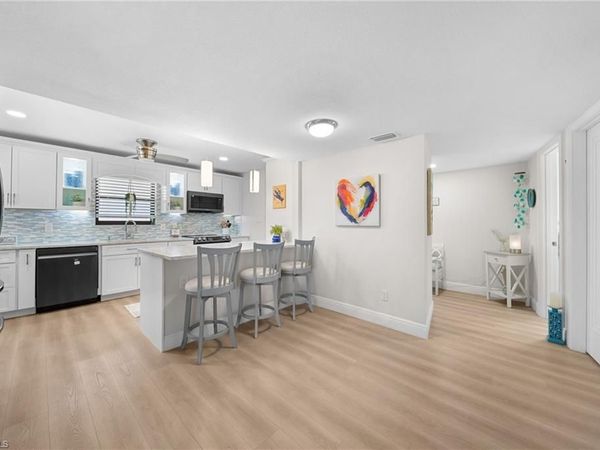 845 Collier CT, Unit 505, MARCO ISLAND, FL 34145