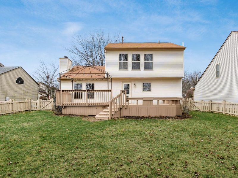 908 Portlock Drive , Columbus, OH 43228 Photo 33