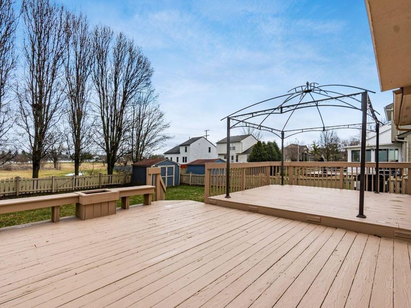 908 Portlock Drive , Columbus, OH 43228 Photo 48