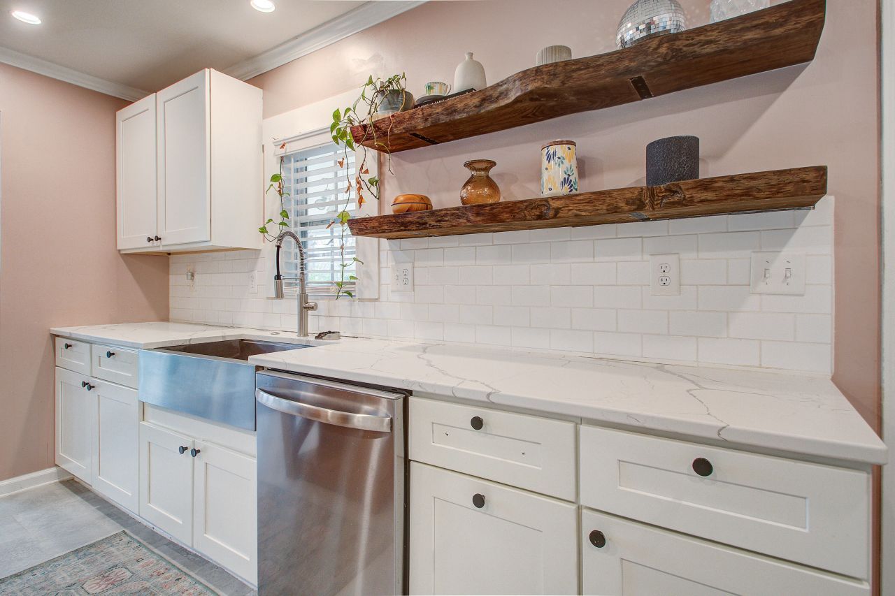 2900 Otranto Road Photo 10