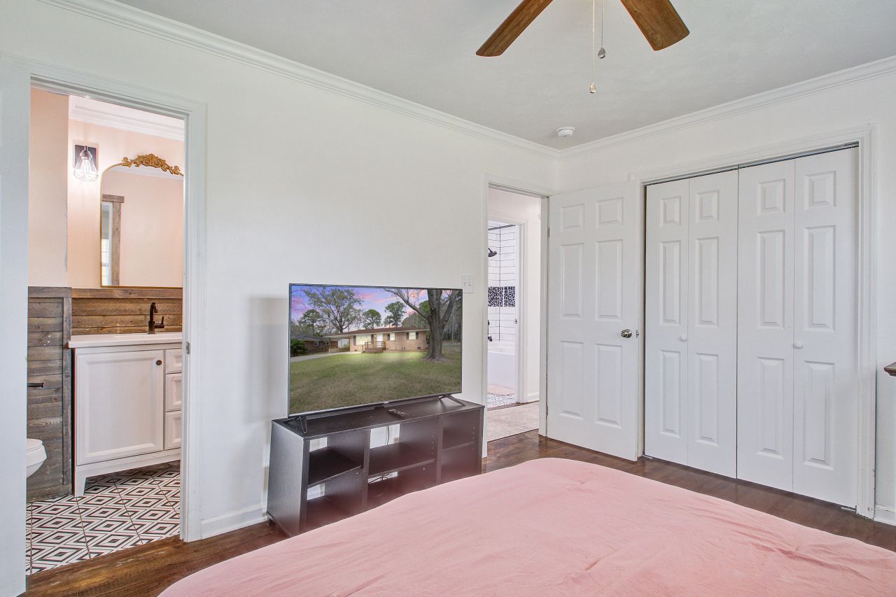 2900 Otranto Road Photo 17