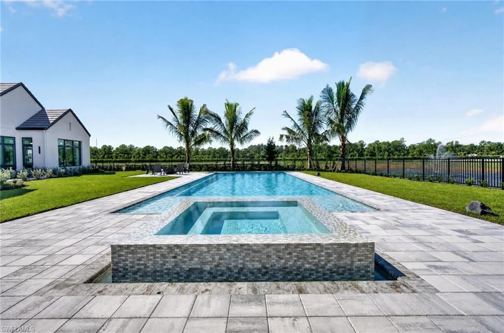 949 Chimney Rock Rd, Naples, FL 34120 Photo