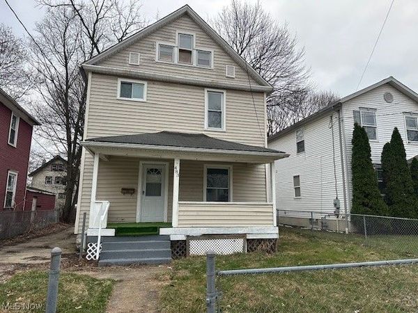 483 Douglas Street , Akron, OH 44307