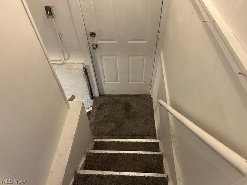 483 Douglas Street, Akron, OH 44307 Photo 13