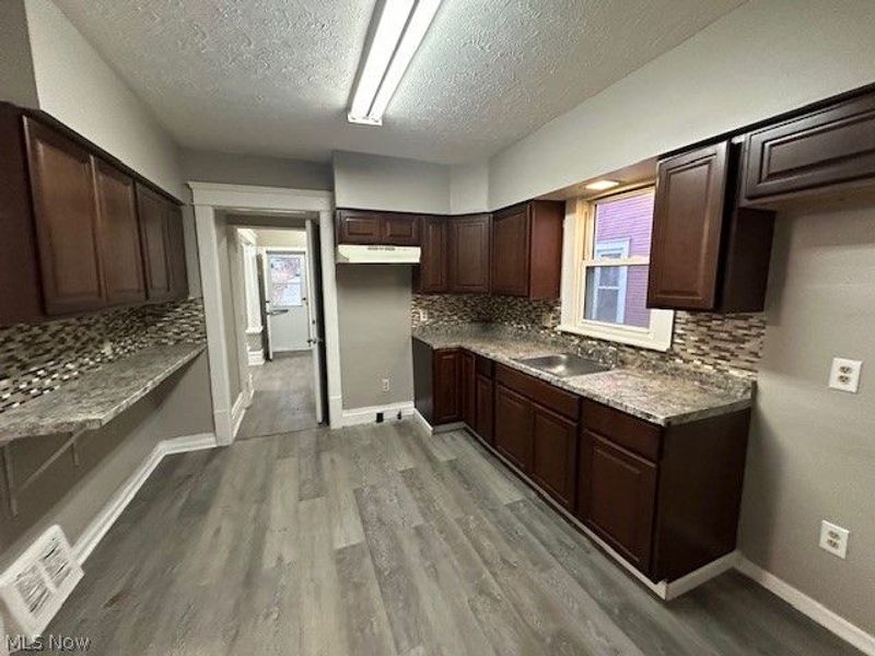 483 Douglas Street, Akron, OH 44307 Photo 2