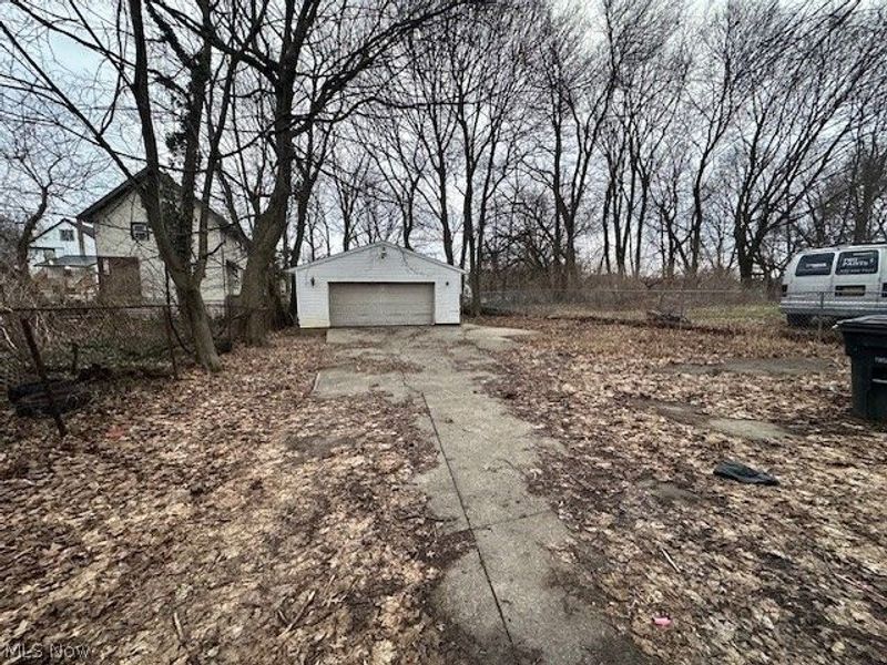 483 Douglas Street, Akron, OH 44307 Photo 20