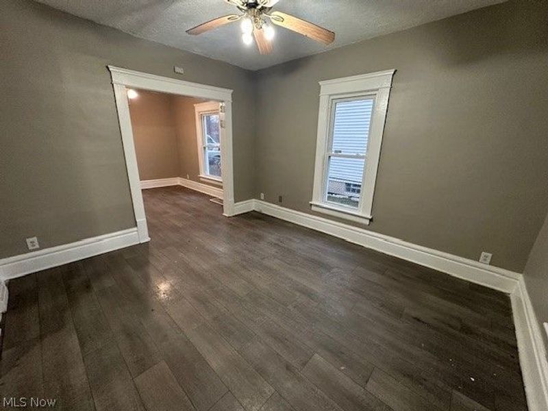 483 Douglas Street, Akron, OH 44307 Photo 4