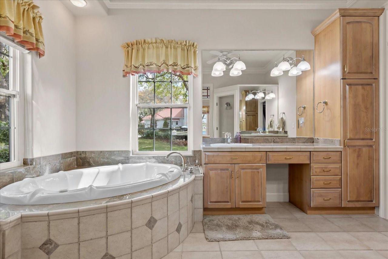 27 Stone Gate N, Longwood, FL 32779 Photo