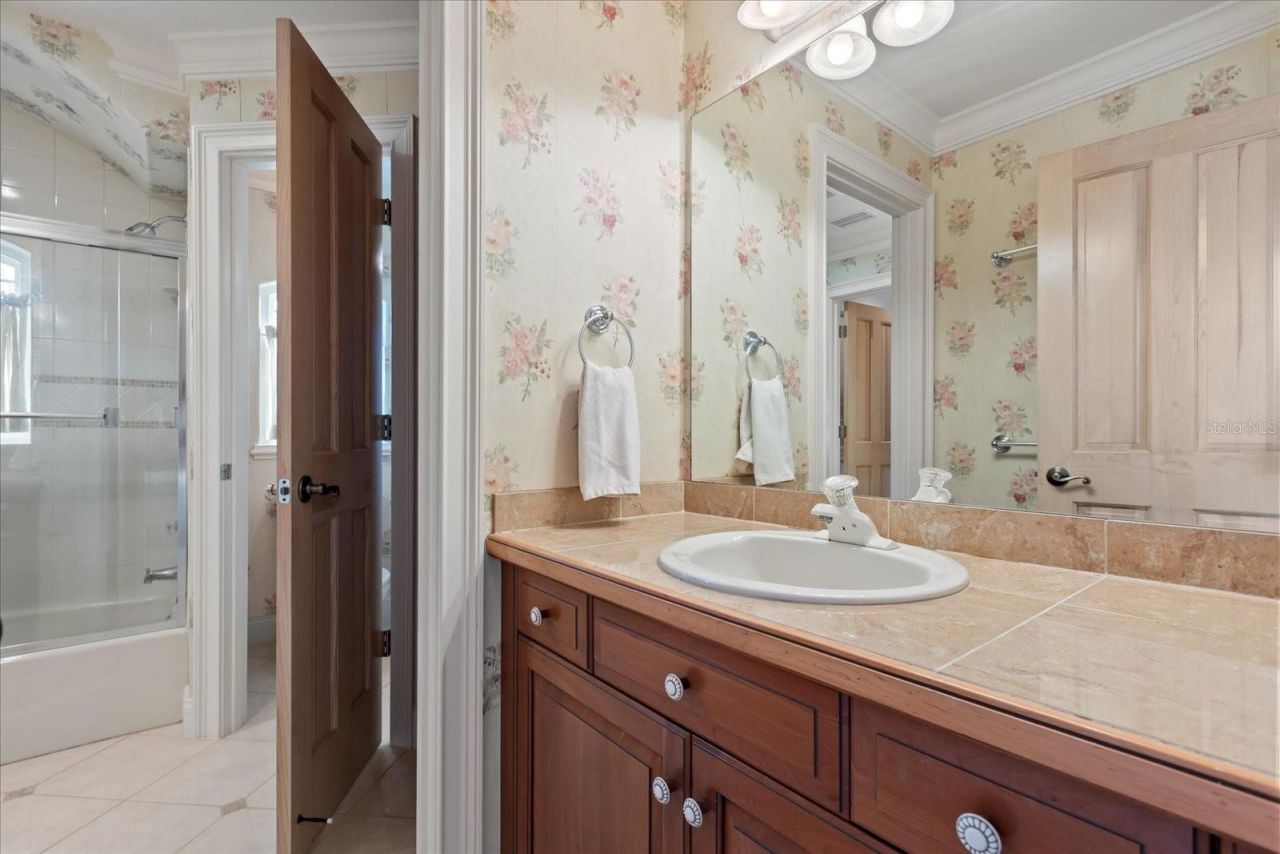 27 Stone Gate N, Longwood, FL 32779 Photo