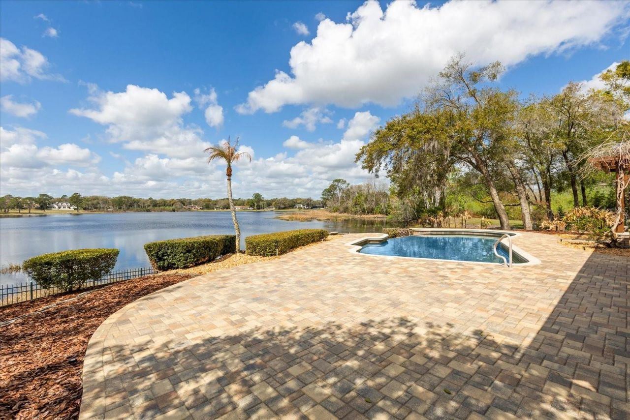 27 Stone Gate N, Longwood, FL 32779 Photo