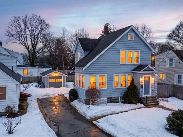 34 Lafayette St, Marblehead, MA 01945