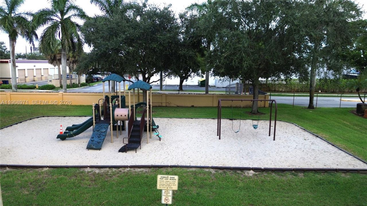 14070 S Forest Oak Cir, Davie, FL 33325 Photo