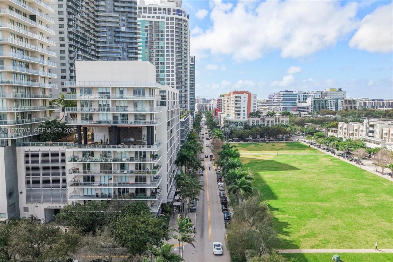 3470 E Coast Ave, Unit H0908, Miami, FL 33137 Photo