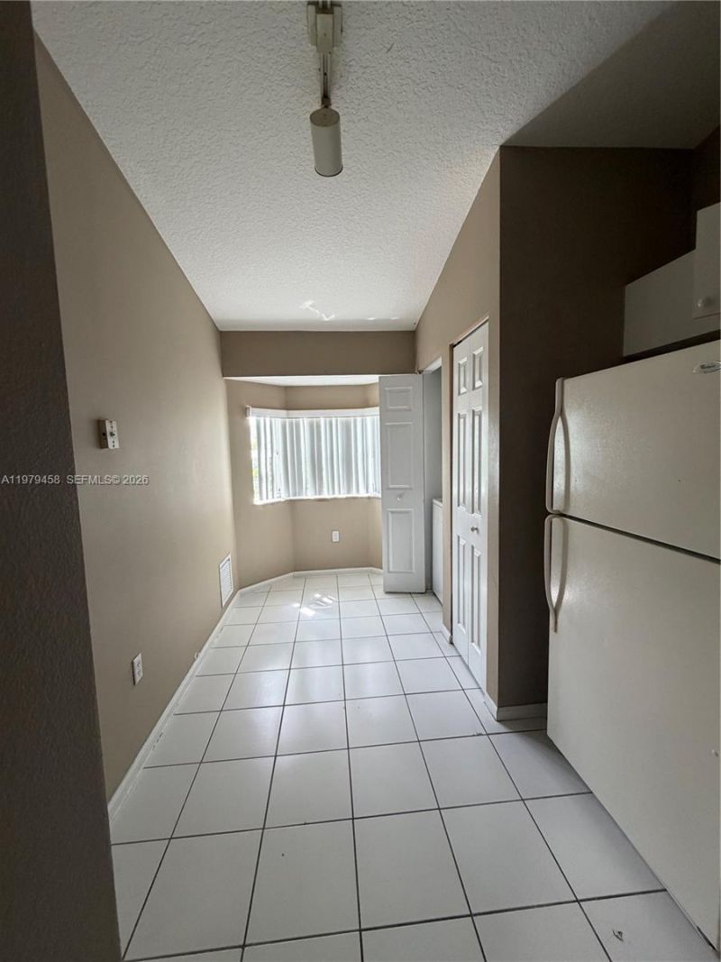 3780 N Jog Rd , Unit 205, West Palm Beach, FL 33411 Photo