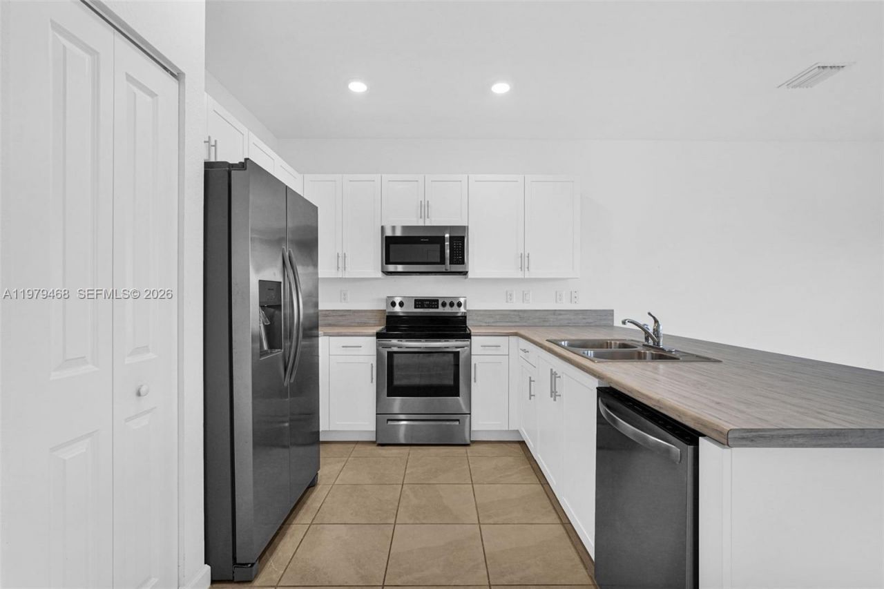 10031 SW 228th Ter , Miami, FL 33190 Photo