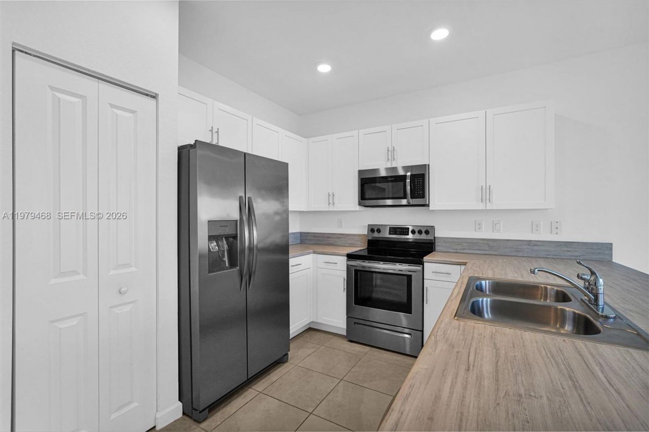 10031 SW 228th Ter , Miami, FL 33190 Photo