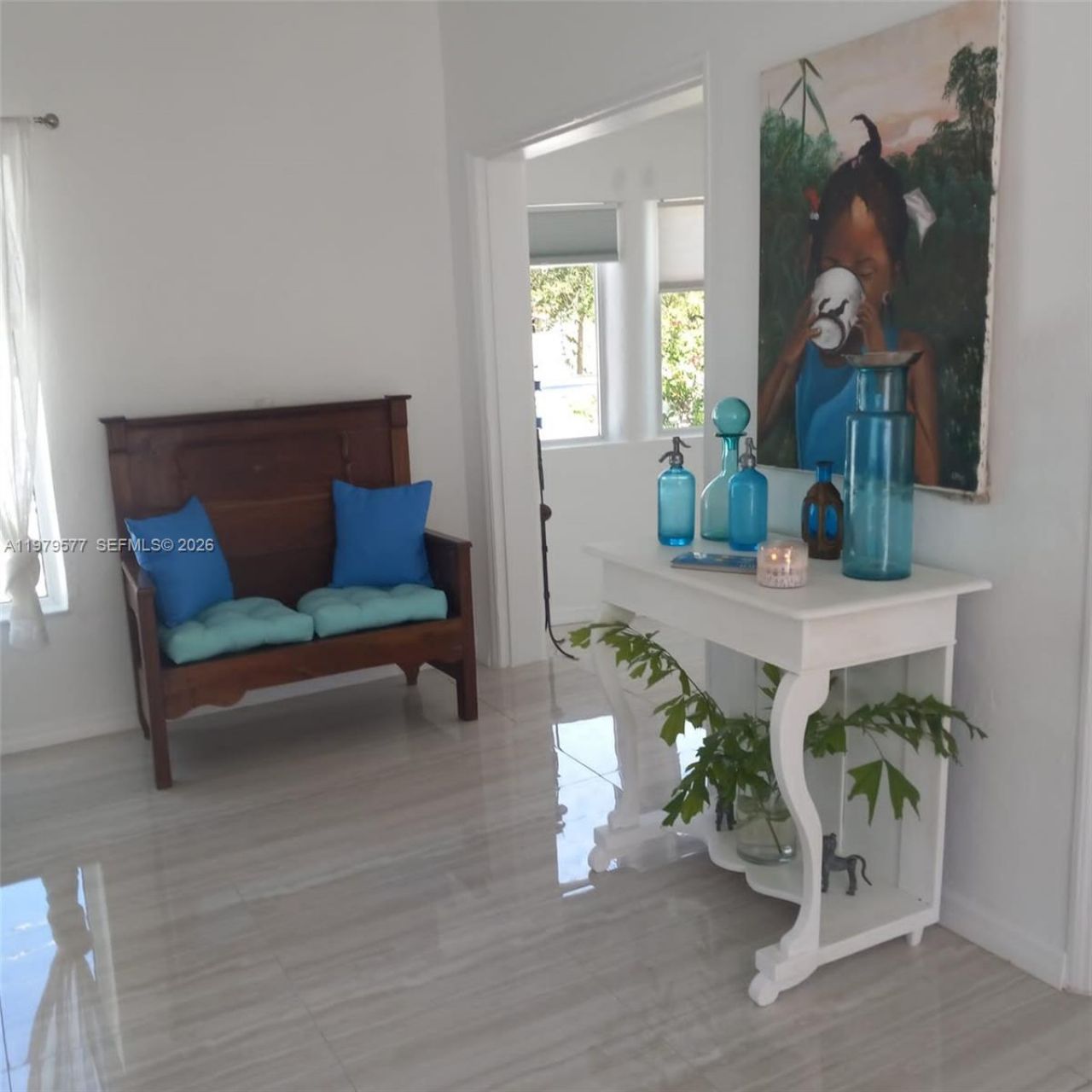 6910 Rue Notre Dame, Miami Beach, FL 33141 Photo