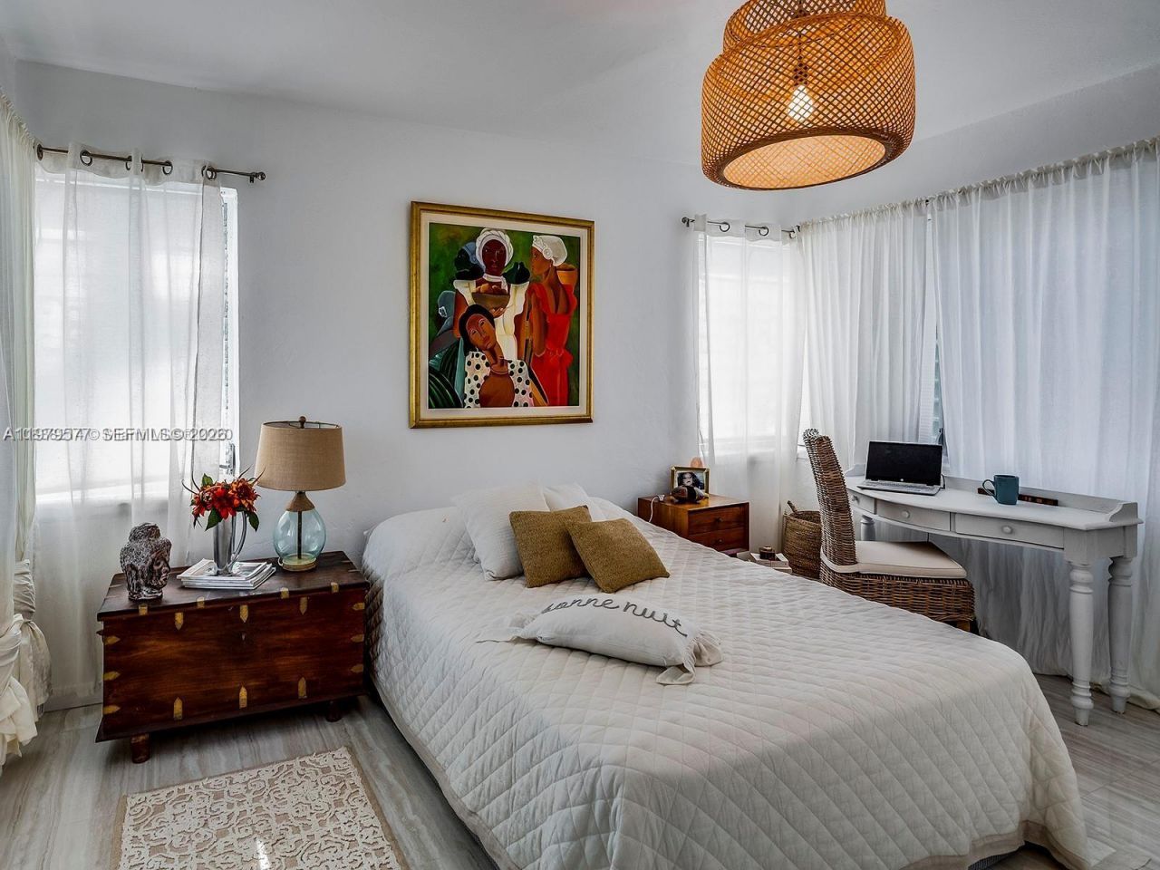 6910 Rue Notre Dame, Miami Beach, FL 33141 Photo