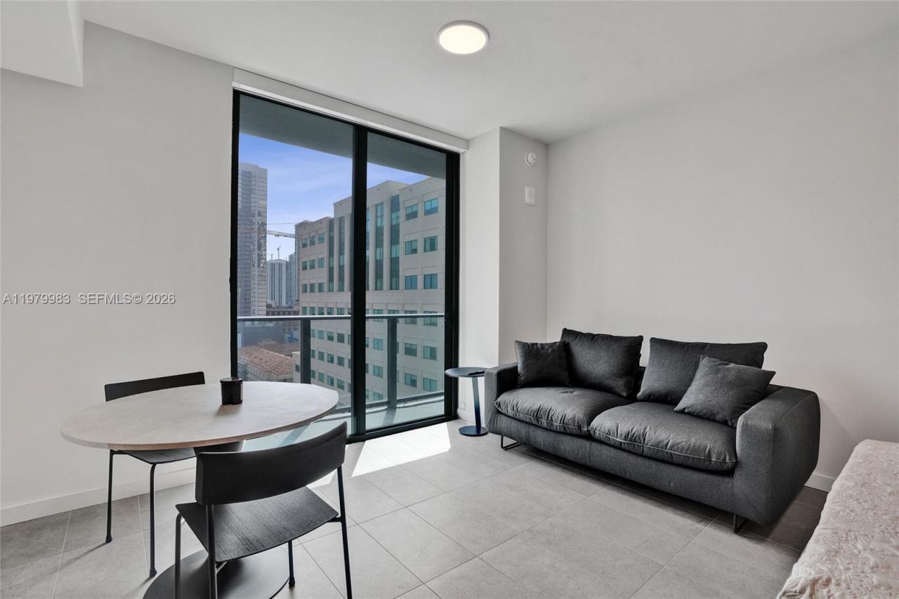 151 NE 5 , Unit 1404, Miami, FL 33132 Photo