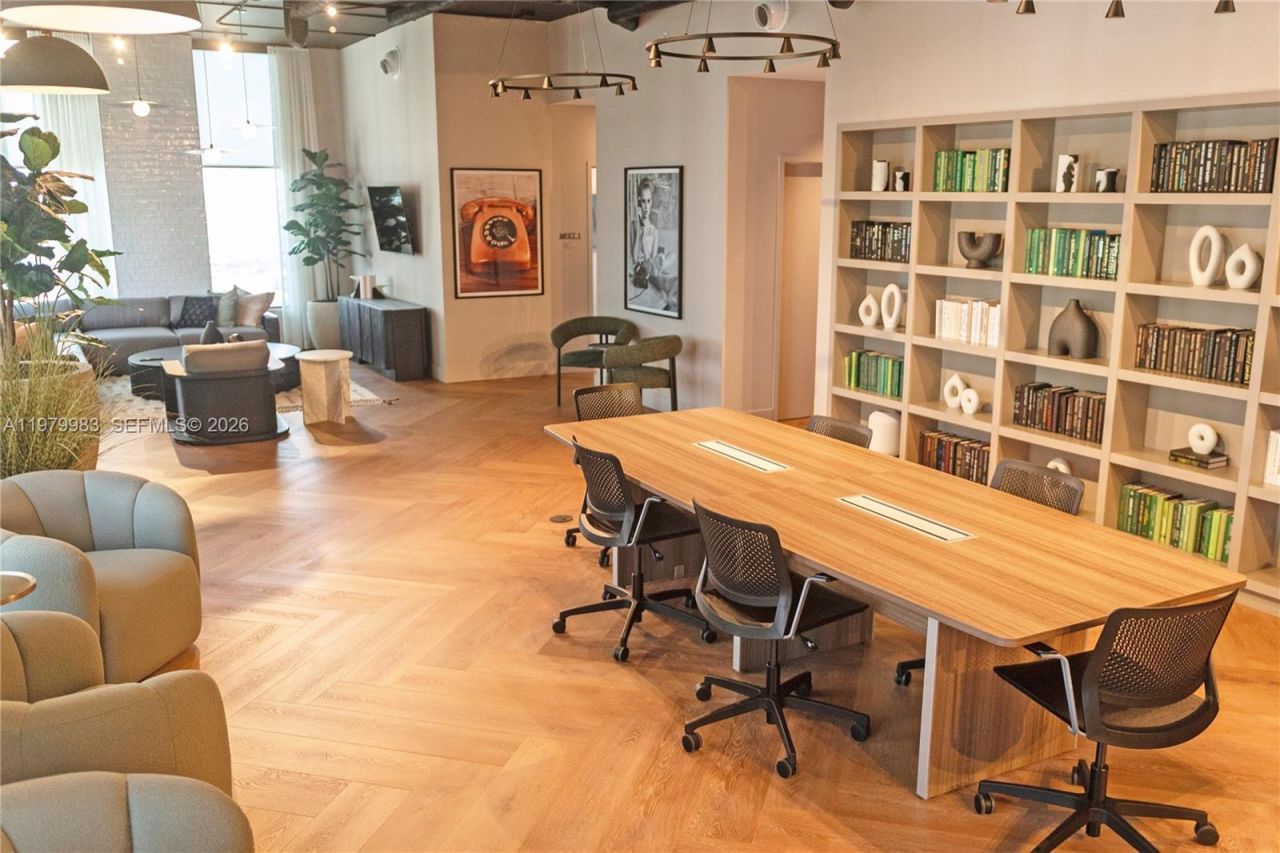 151 NE 5 , Unit 1404, Miami, FL 33132 Photo