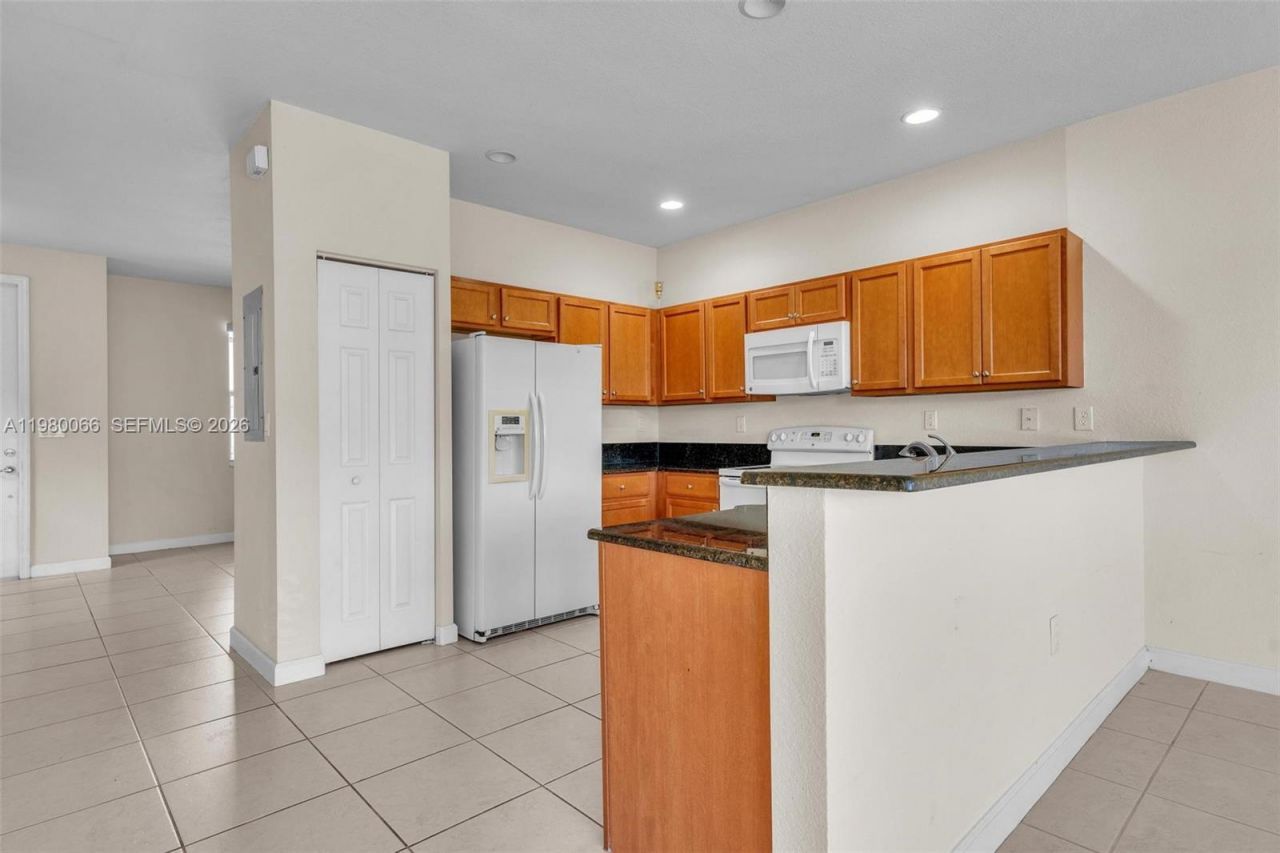 9011 SW 227th St, Unit 1, Cutler Bay, FL 33190 Photo