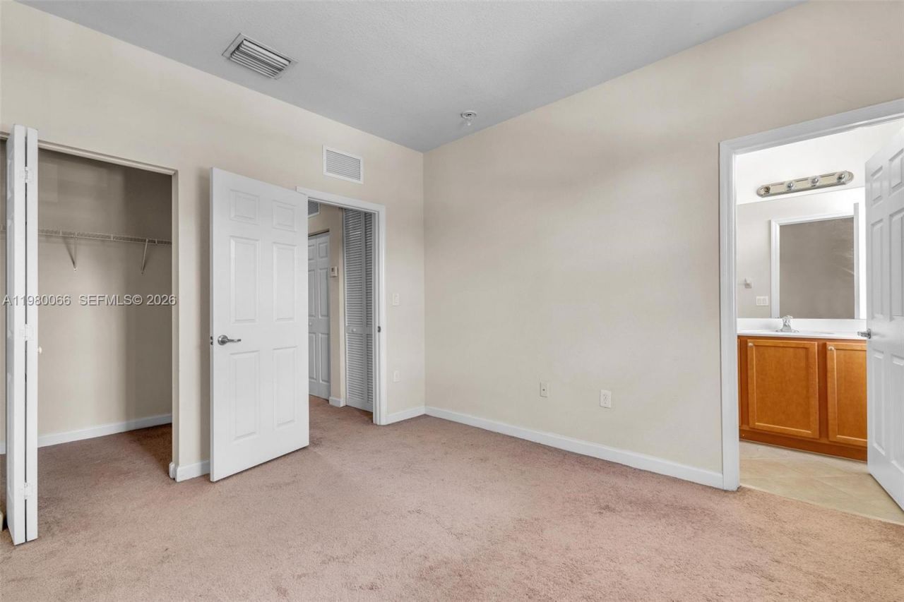 9011 SW 227th St, Unit 1, Cutler Bay, FL 33190 Photo