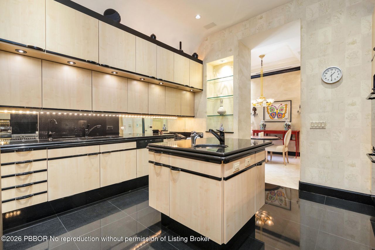 349 Chilean Avenue, Unit 349, Palm Beach, FL 33480 Photo