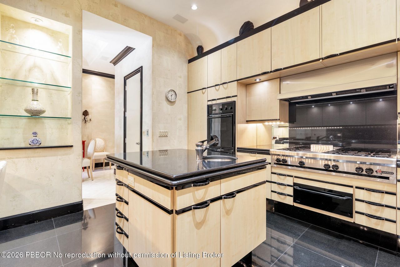 349 Chilean Avenue, Unit 349, Palm Beach, FL 33480 Photo