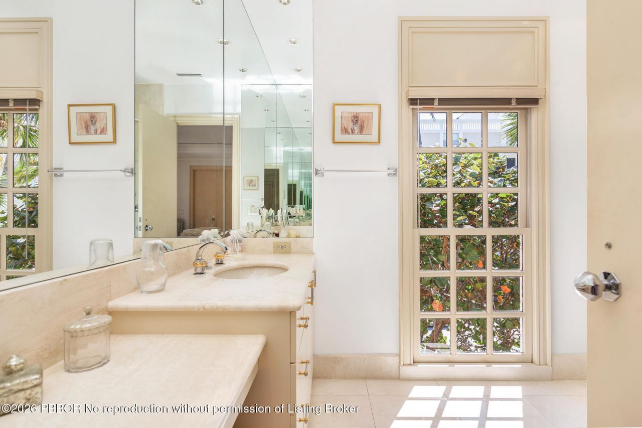 349 Chilean Avenue, Unit 349, Palm Beach, FL 33480 Photo