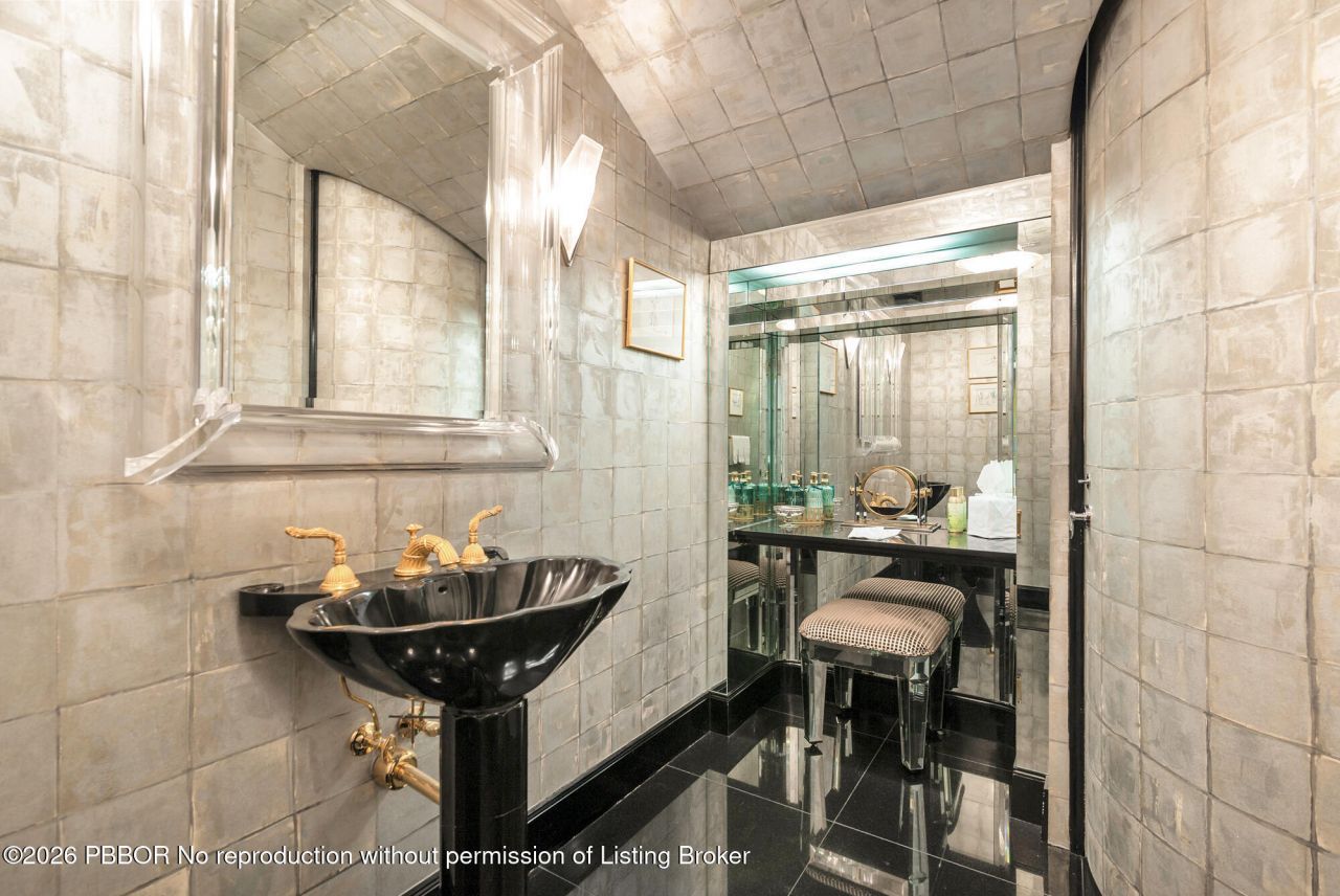 349 Chilean Avenue, Unit 349, Palm Beach, FL 33480 Photo