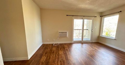 2450 Lymbery Street, Unit APT 305, Reno, NV 89509 Photo