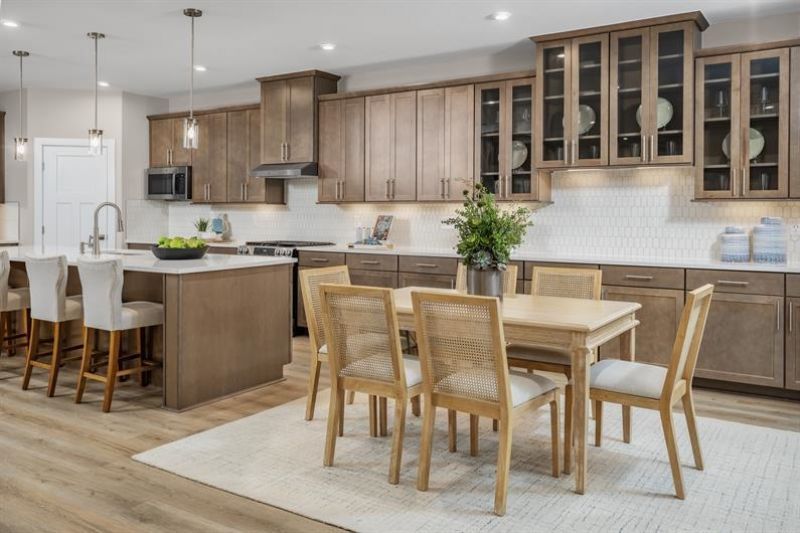 4012 Viola Loop Photo 6