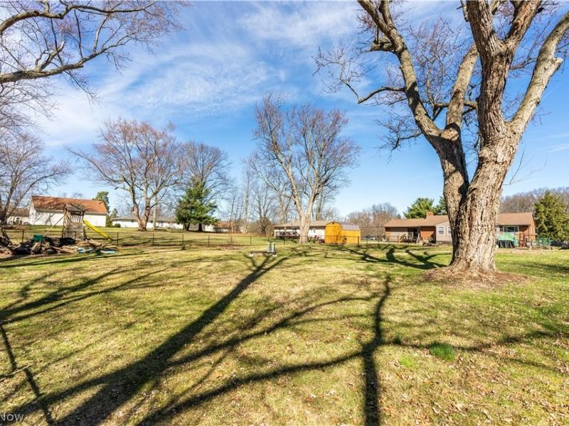 1670 Berna Road, Green, OH 44312 Photo 6