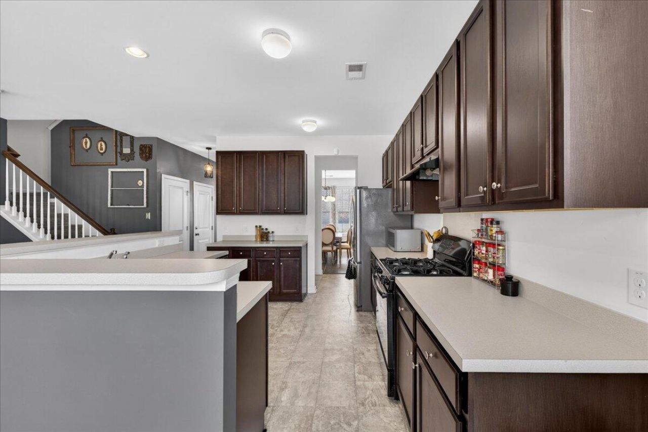 4619 Toddler Trail Photo 5