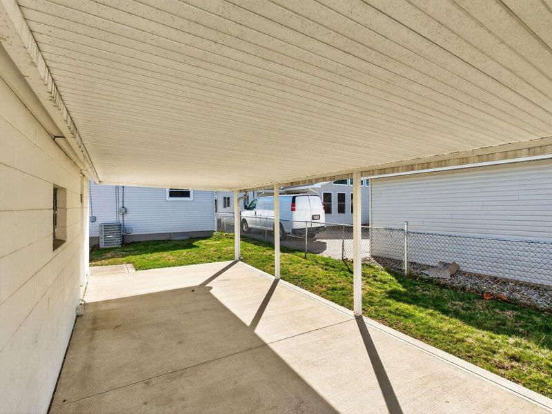 952 Minerva Avenue , Columbus, OH 43229 Photo 32