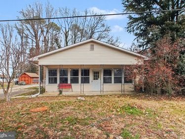 1228 HOLLY VISTA DRIVE , COLONIAL BEACH, VA 22443