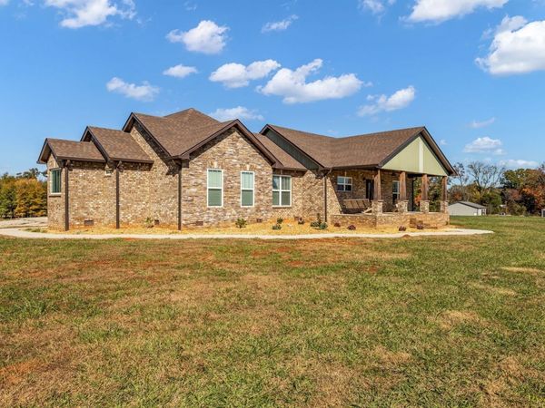 1645 Oak Grove Rd , Decherd, TN 37324