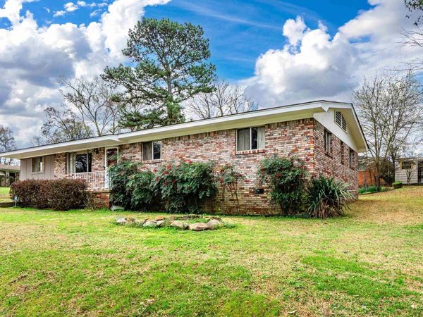 120 ESSEX, Hot Springs, AR 71913