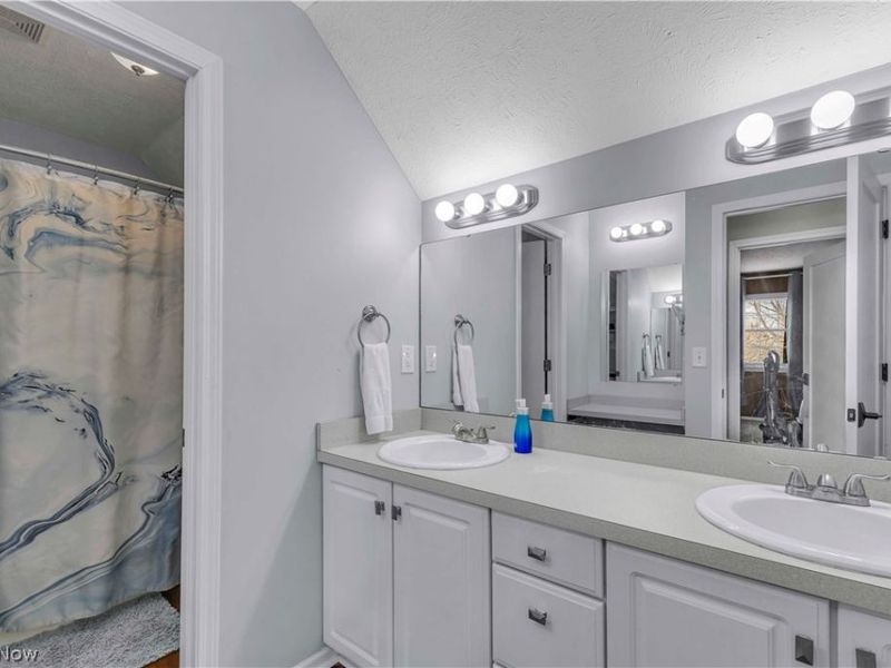 5265 Lisa Way , North Ridgeville, OH 44039 Photo 21