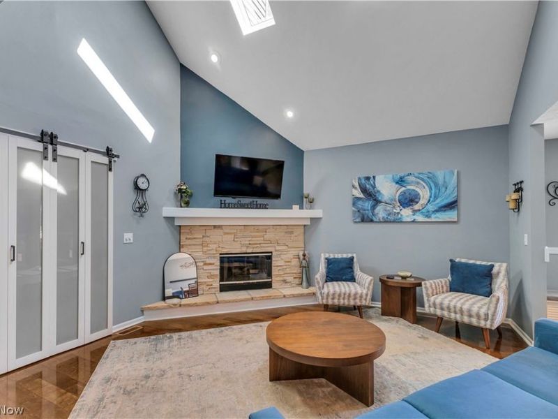 5265 Lisa Way , North Ridgeville, OH 44039 Photo 3