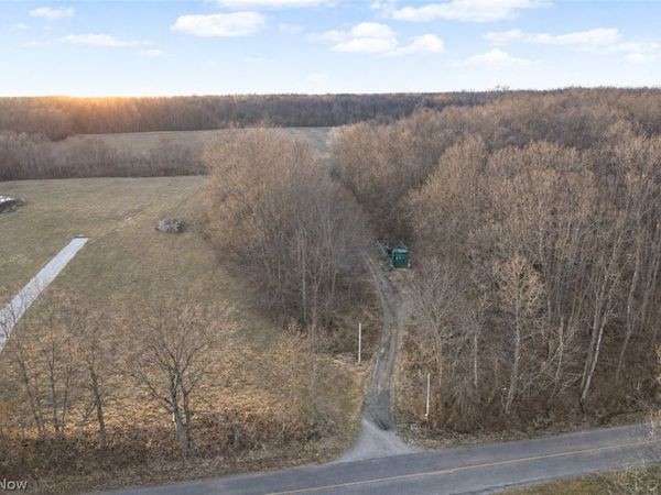 Wayland Road , Diamond, OH 44412