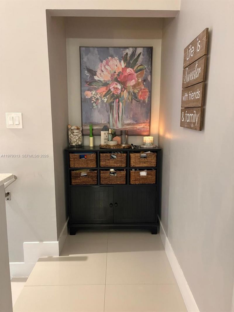 10280 NW 9th St Cir , Unit 202, Miami, FL 33172 Photo