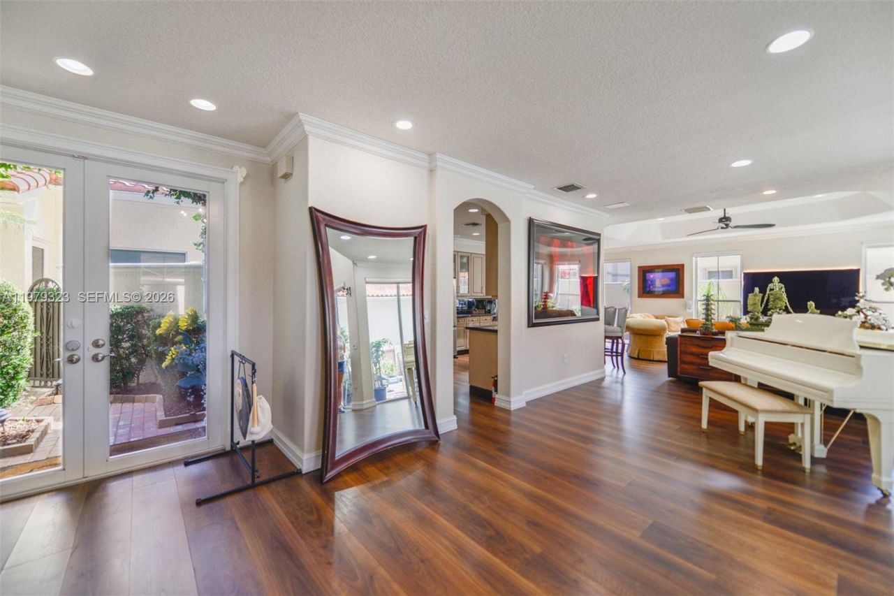 1448 Mariner Way , Hollywood, FL 33019 Photo